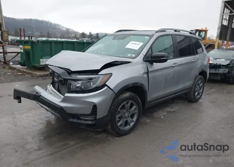 2024 Honda Passport Awd Trailsport from USA, damaged, VIN 5FNYF8H63RB009055